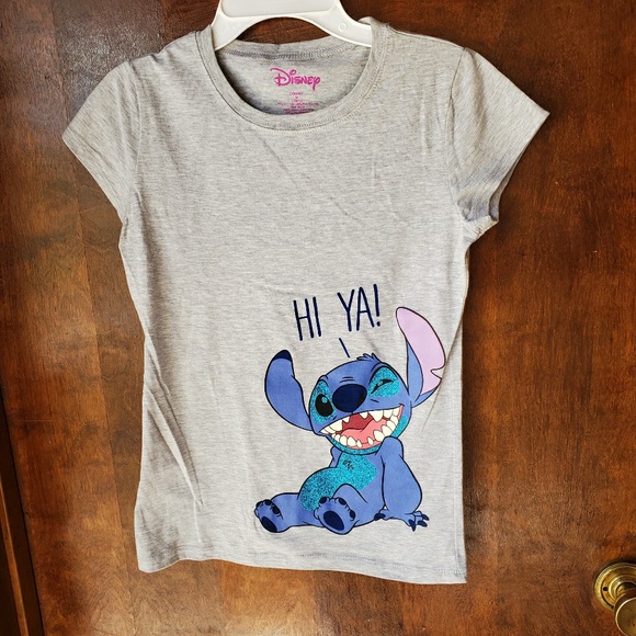 New Disney Stitch Shirt - Picture 1 of 3